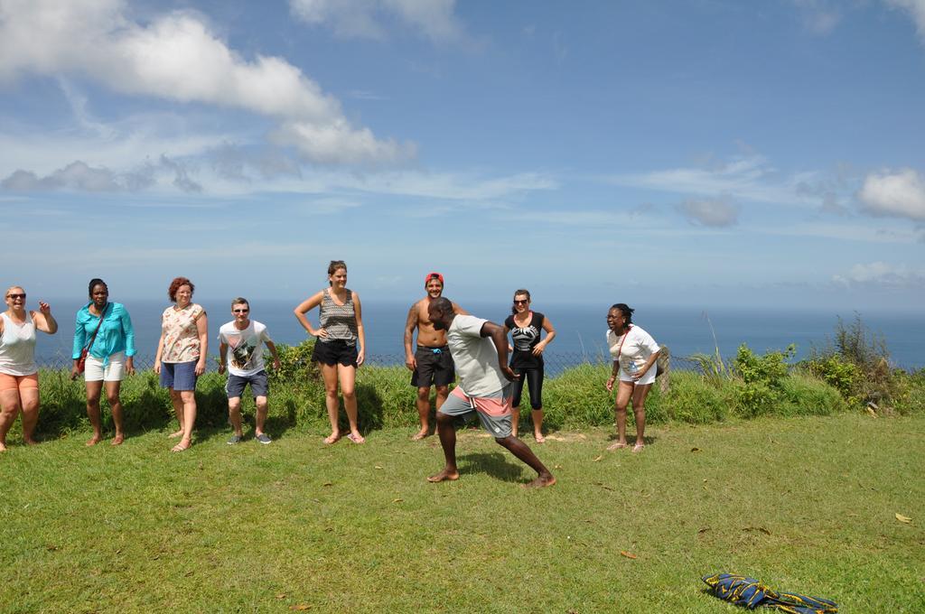 Fish Tobago Guesthouse Buccoo Buitenkant foto